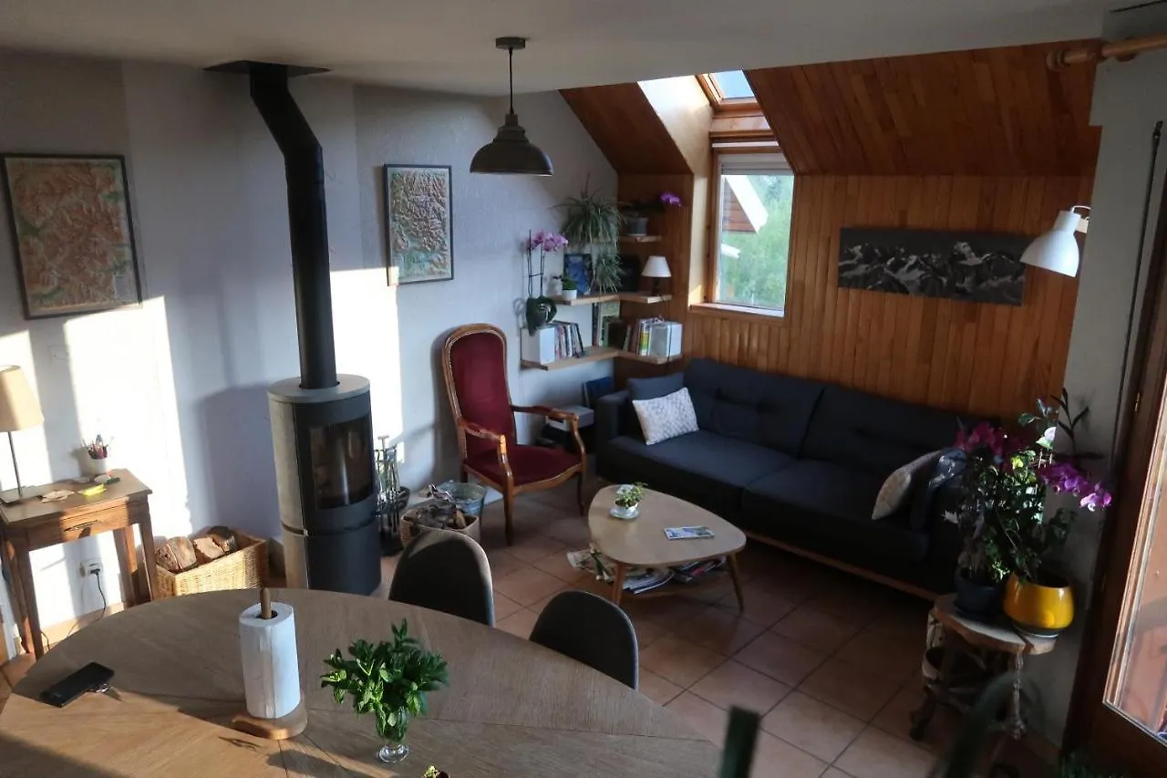 Chez Cat Et Christophe , Chambre Calme Et Lumineuse Chez L'Habitant Avec Vue Guillestre 0*,